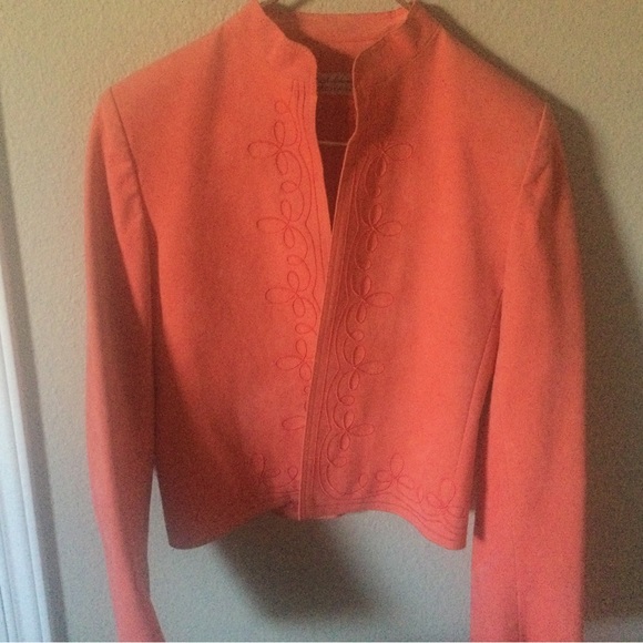 Lilli Ann - Picture 7 of 12